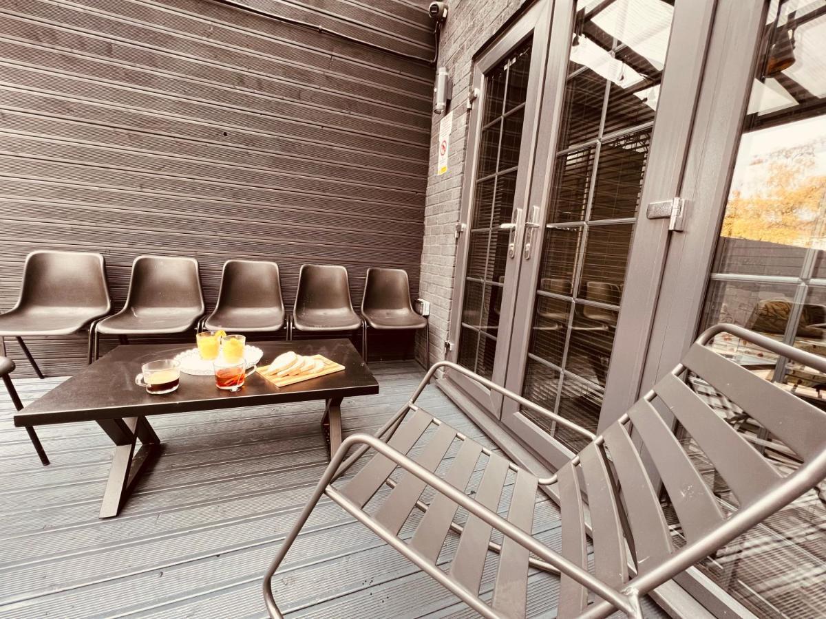 Urban Escape *4 Bedroom House* With Free Parking Birmingham Bagian luar foto
