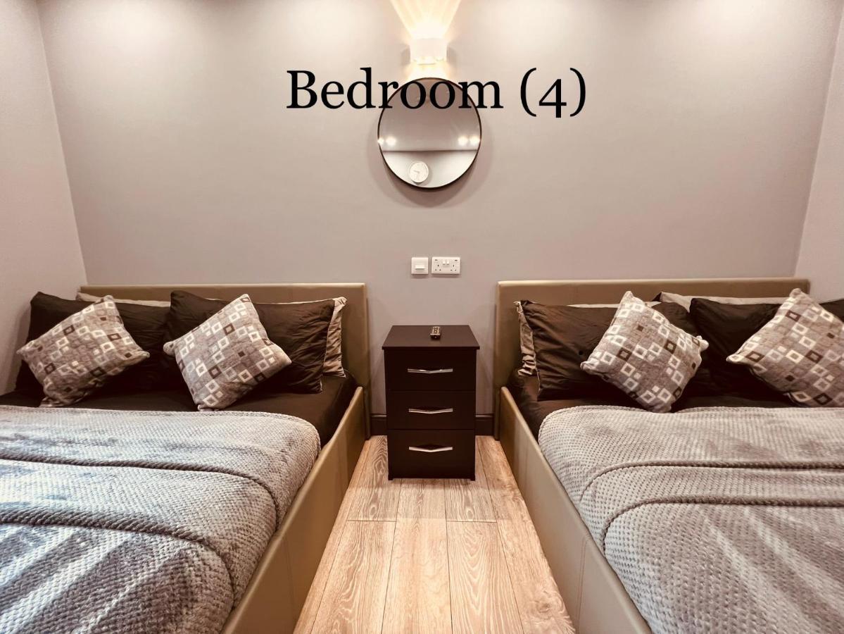 Urban Escape *4 Bedroom House* With Free Parking Birmingham Bagian luar foto
